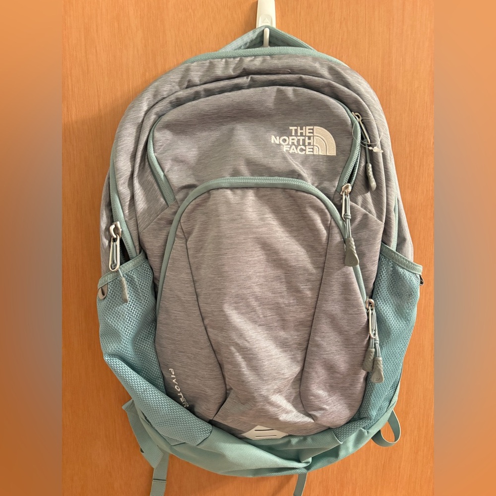 Women's The North Face Pivoter BackPack